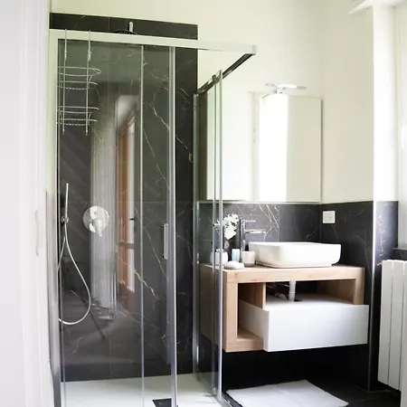 Aria Guest house *